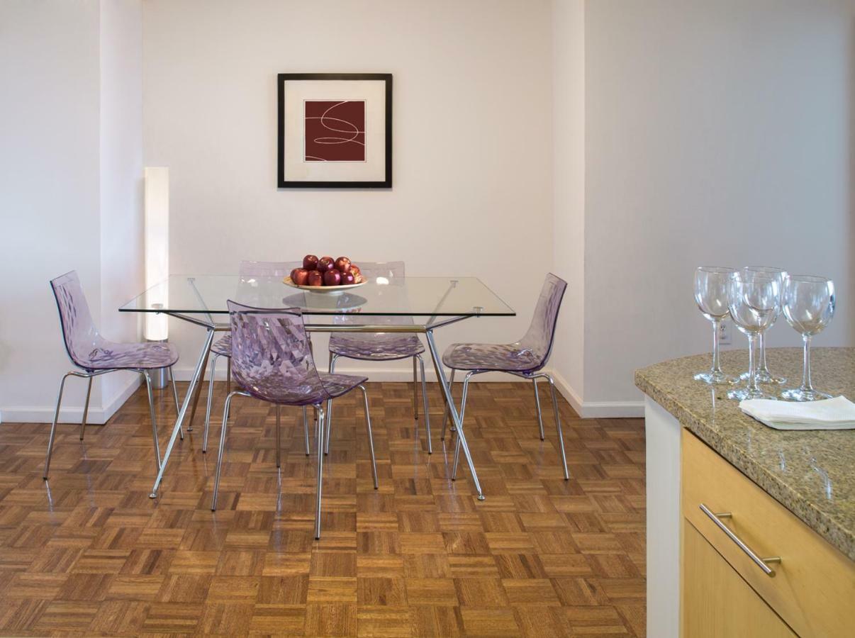 Апартаменти Furnished Quarters At Grove Pointe Джерсі-Сіті Екстер'єр фото